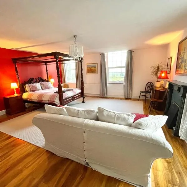 Spacious Garden Flat in Snowdonia National Park, hotel in Brynkir