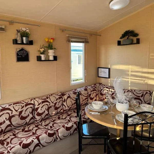 CaSa VistA - Holiday Home On The Beach, hotel v destinaci Clacton-on-Sea