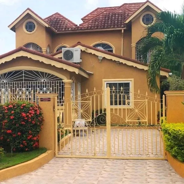 LW Guesthouse, hotel v destinaci Montego Bay