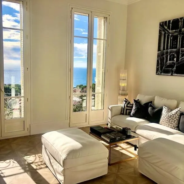 Cap d'Ail Villa Belle Epoque 5'from Monaco Luxury Penthouse, hotel v destinaci Cap d'Ail