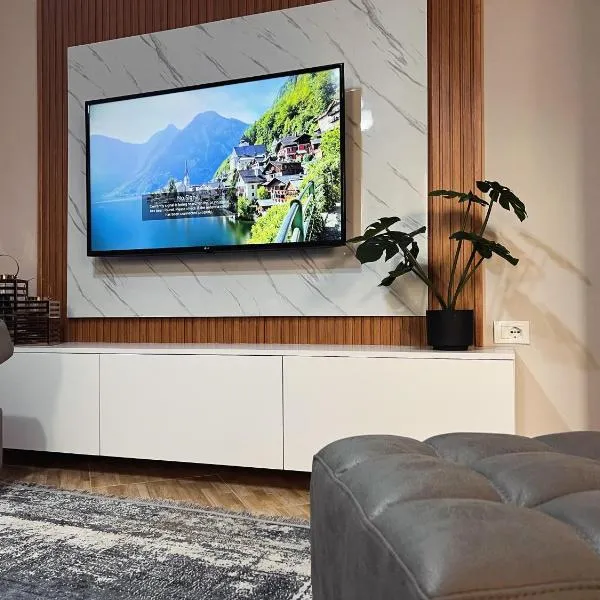 New modern Tirana apartment, hotel in Tirana
