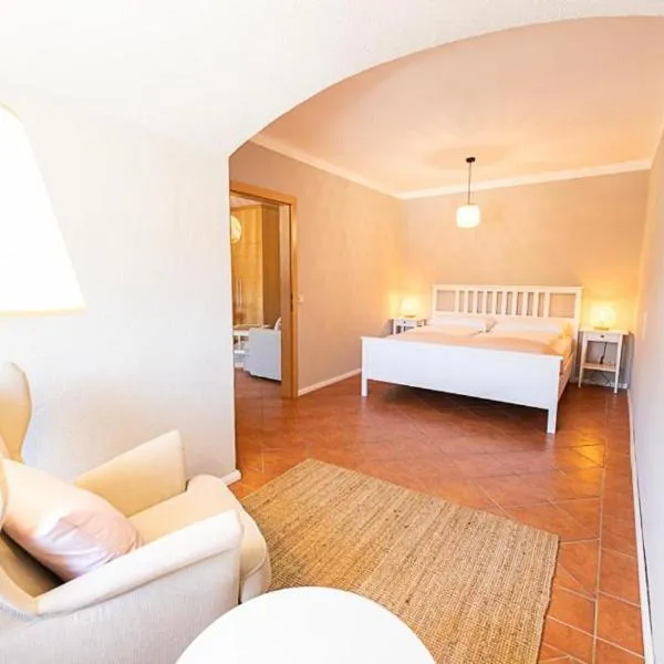 Landhaus Appartements Gretl by S4Y, hotel v destinaci Krumpendorf am Wörthersee