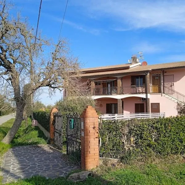 casa vacanze Il Pero – hotel w mieście Marsiliana