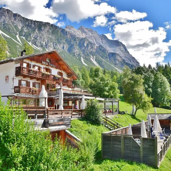 Baita Fraina, hotel v destinaci Cortina dʼAmpezzo