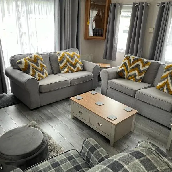 Belfry 6 - Homely Spacious Caravan Seton Sands, khách sạn ở Port Seton