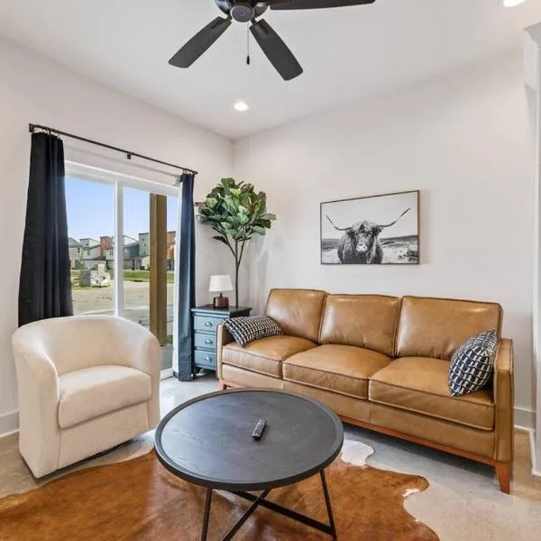 Creole House/KING bed/Relax in Cajun Comfort!, ξενοδοχείο σε Lafayette