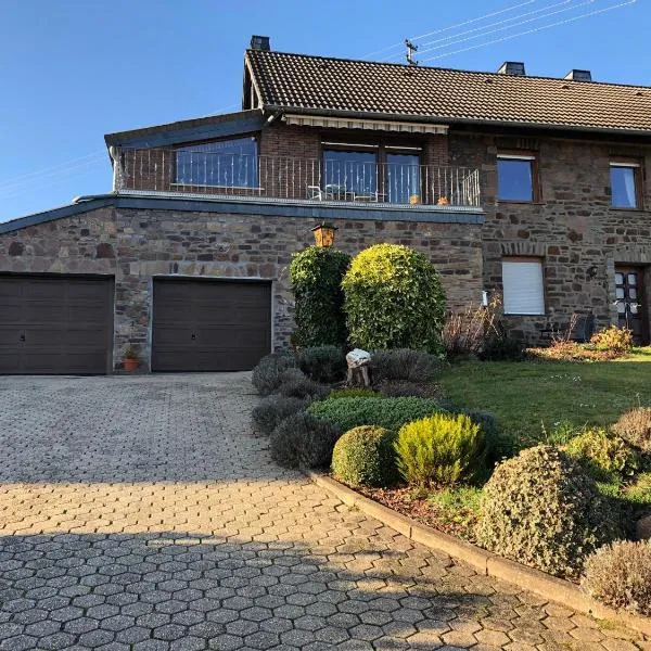 Haus Gertrud, hotel v destinaci Mechernich