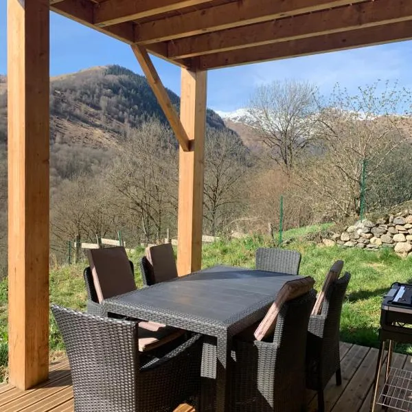 CHALET en RDJ en VALLEE de LUCHON – hotel w mieście Castillon-de-Larboust