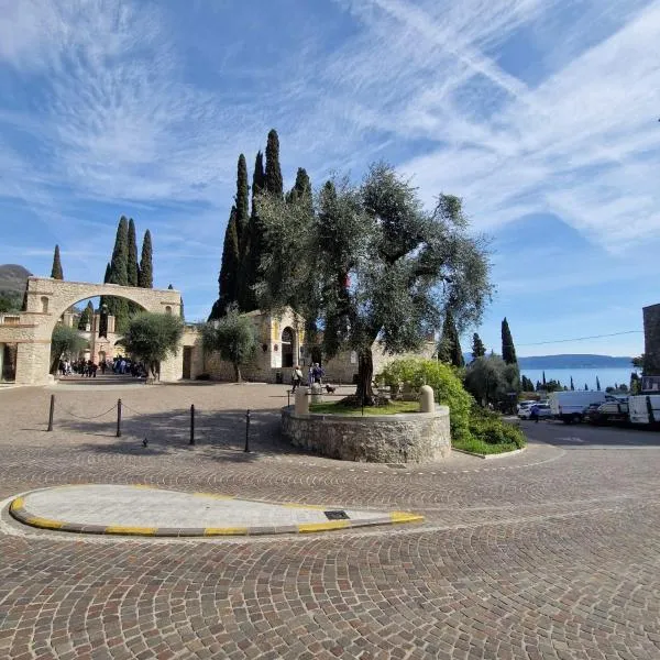 B&B al Vittoriale da Maja, hotel in Gardone Riviera