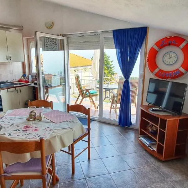 Apartment Luna II with Sea View, hotel v destinaci Lovran