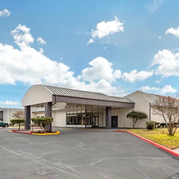 Quality Inn Gainesville, hotel in Collinsville