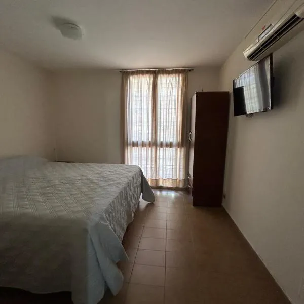 Departamento 1 dormitorio 3 personas Gran Mendoza, Hotel in Guaymallen