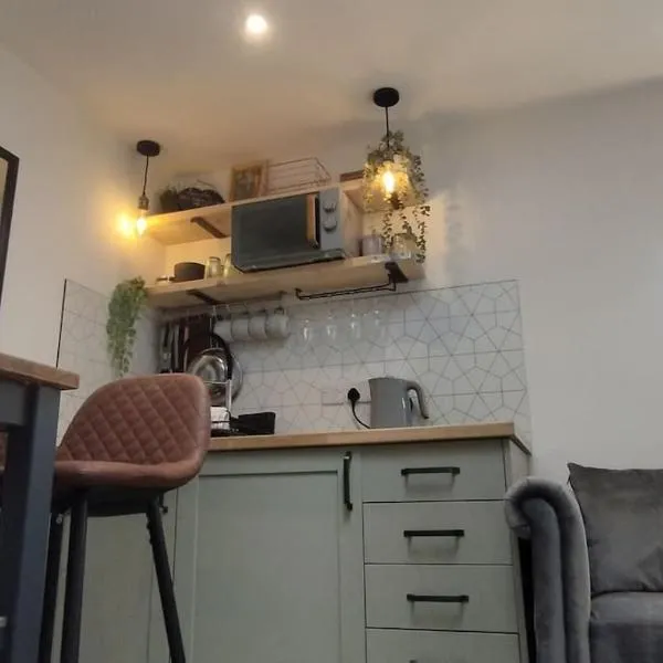 The Nook: Self Contained Annex, hotel in Taunton