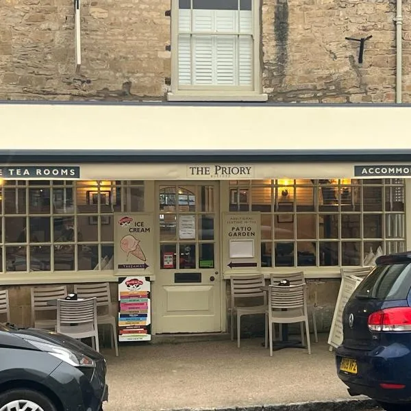 Priory Tearooms Burford with Rooms, hotel din Burford