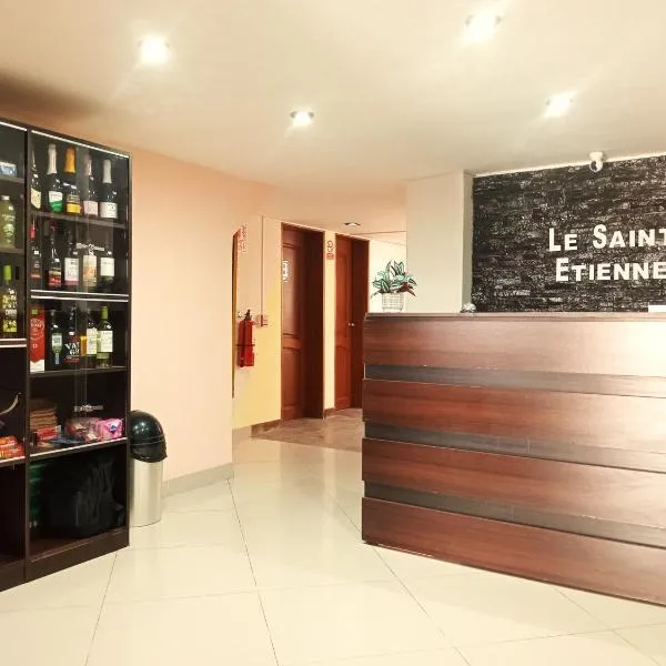 Le Saint-Etienne, hotel v mestu Trujillo