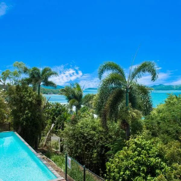 Seascape on Shutehaven - Whitsunday Views Holiday Home, hotel en Shute Harbour
