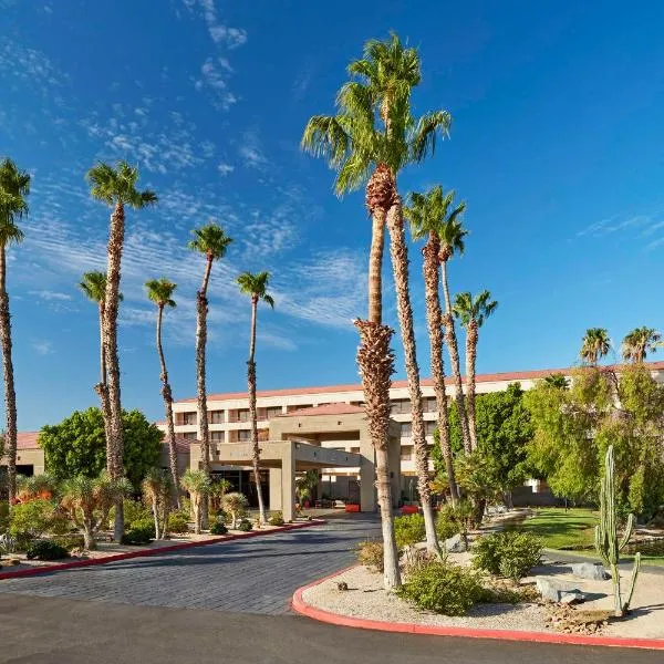 DoubleTree by Hilton Golf Resort Palm Springs, hotel v destinaci Cathedral City