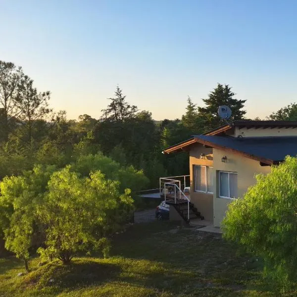 Terrazas de Nahuascat, hótel í Villa Yacanto