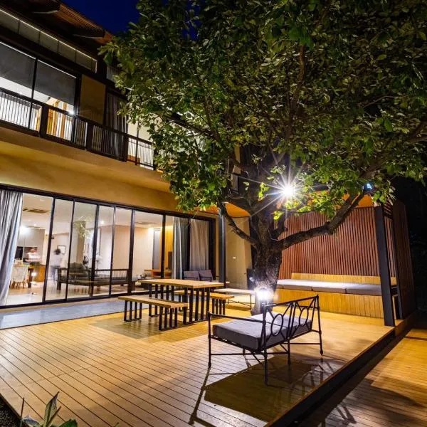 Khaoyai Kirimaya Atta Residence 5 BR Villa, hotel v destinaci Ban Tha Chang
