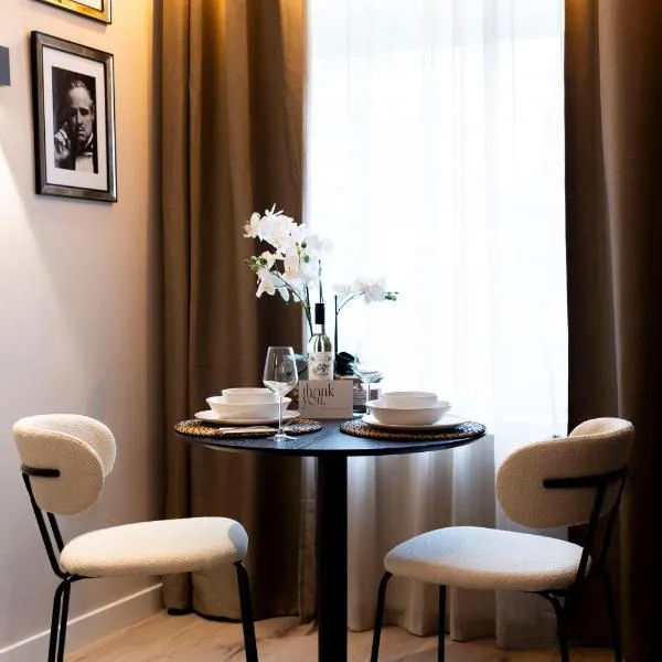 Grand Central Suites, отель в городе Зандворт