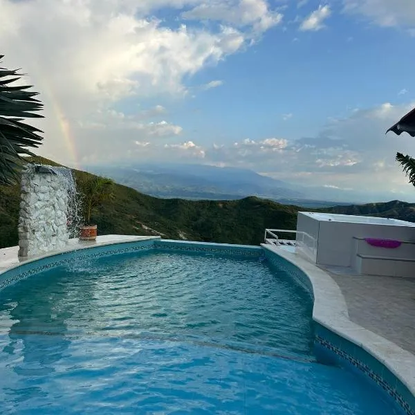 Lago Calima-Villa la Estrella, hotel v destinaci Yotoco