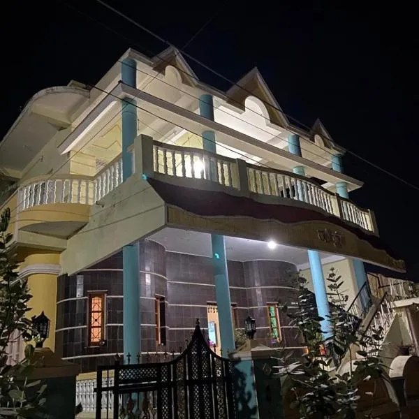 Laxmi Kunj – hotel w mieście Akalkot