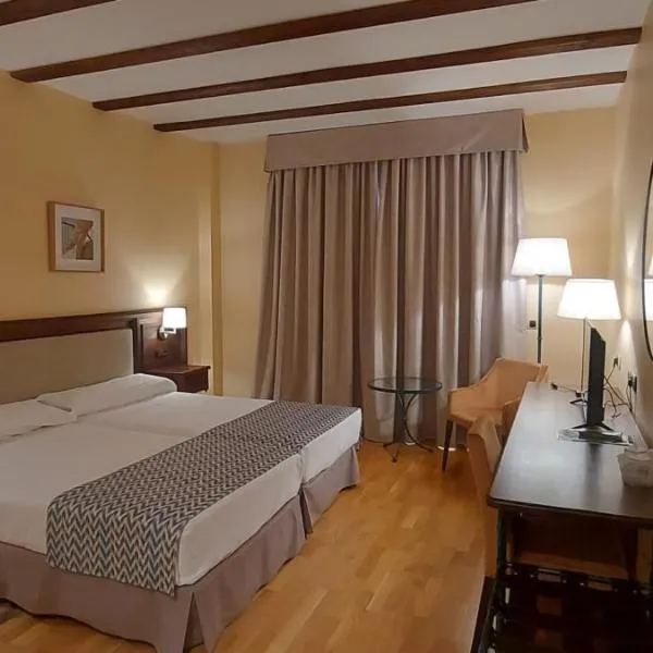 Hotel Spa Tudanca Aranda, hotel v destinaci Aranda de Duero