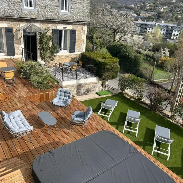Gîte petite lauze, hotel v destinaci Espalion