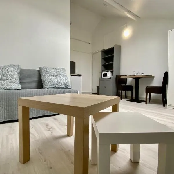 204 Studio Immeuble Perséverance, hotel v destinaci Conflans-en-Jarnisy