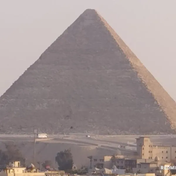 Sneferu Pyramids inn - Full Pyramids View, hotell i Kafr Abū ʼumaydah