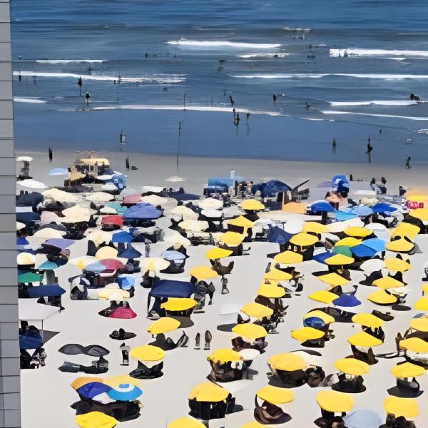 Em frente ao quiosque Ocian na praia, pé na areia - Foto 5