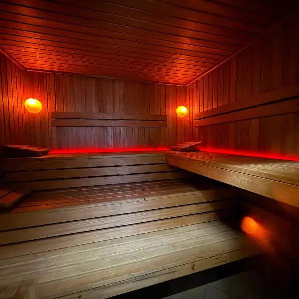 Fortisline Pokoje z klimatyzcją SAUNA, hotell i Dębska Kuźnia