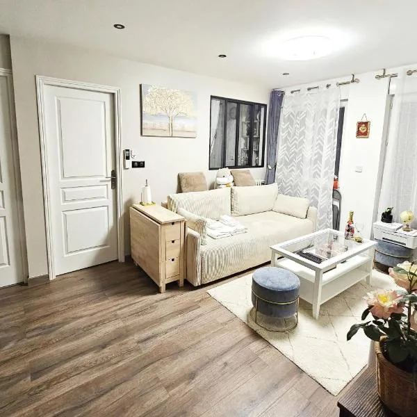 Remarkable air-con 2-Bed Apartment by Paris, hotel di Le Kremlin-Bicêtre