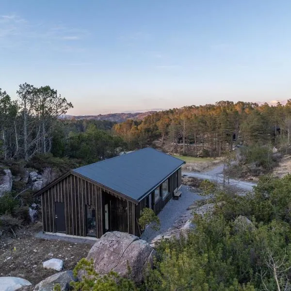 Risfjell hytta, hotell på Varhaug