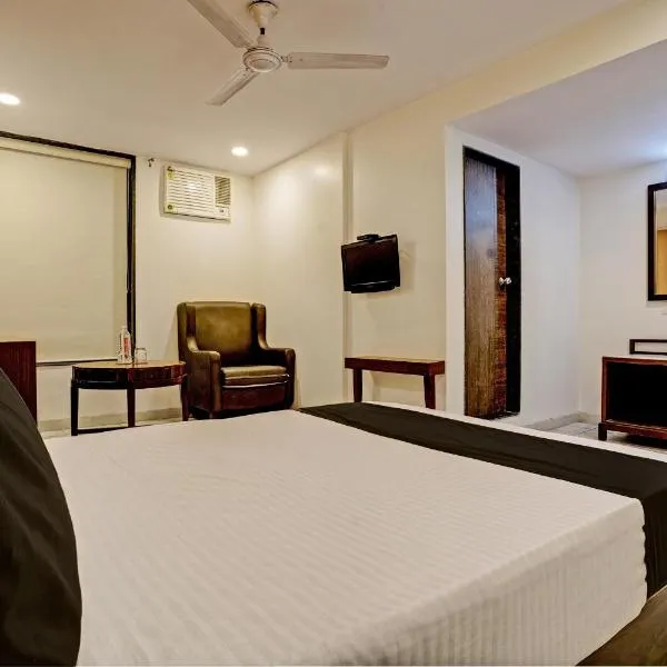 Super OYO Flagship Hotel Golden Nest, hotel in Saravli