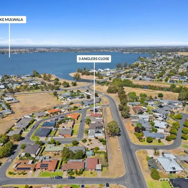 Pat's Place Sun and Lake, hotel in Mulwala