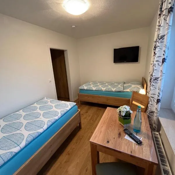 Pension / Gaststätte zum Minigolfplatz, hotel v destinaci Versmold