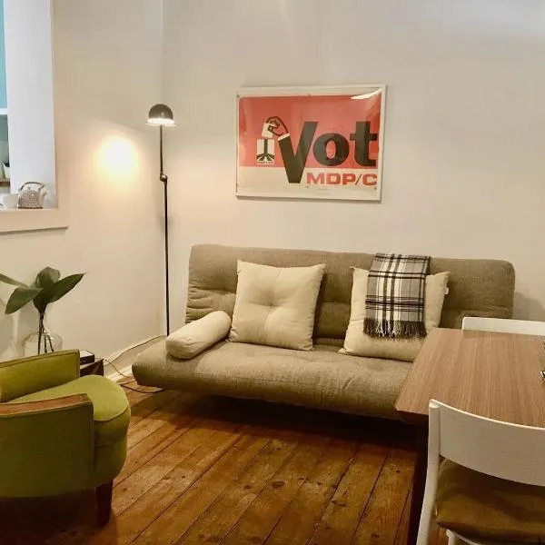 FLH Graça Vintage Home with Interior Garden