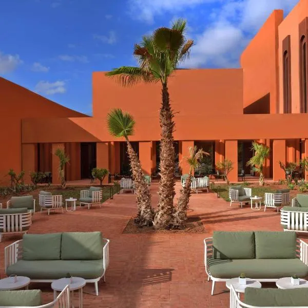 Doubletree By Hilton Ben Guerir Hotel & Residences, hotel v destinaci Benguerir
