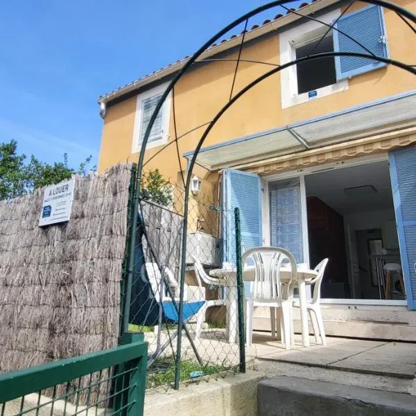 Mazet climatisé RDJ plages parking wifi gratuit, hôtel à La Londe-les-Maures