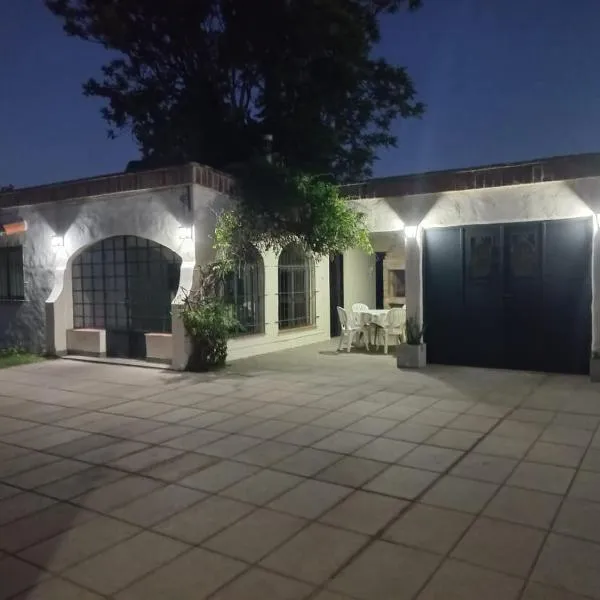 La Casita Junin, hotel in Junín