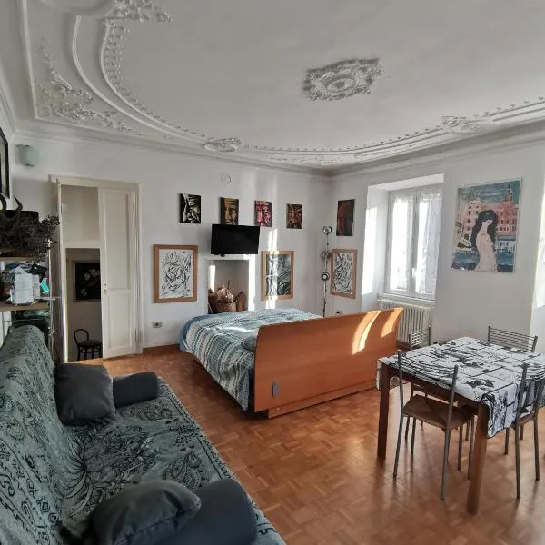 B&B 104, hotel v destinaci Blevio