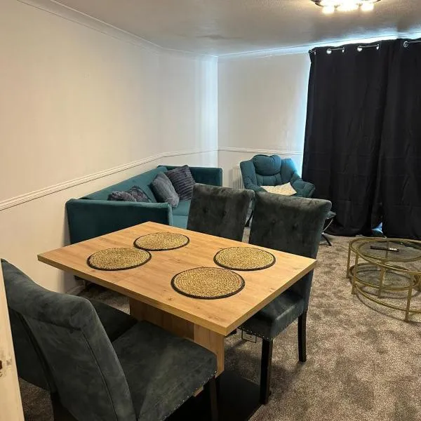 Lovely Two Bedroom Flat, hotel v destinaci Thamesmead