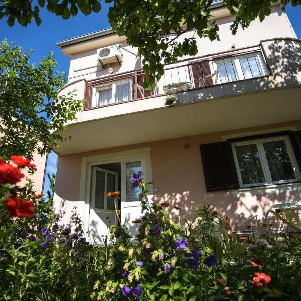 Apartments Vitkovic, hotel em Cres