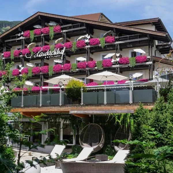 Boutique Hotel Haidachhof superior, hotel em Fügen