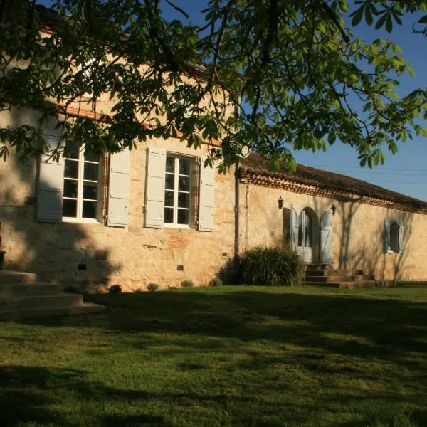 Le Farat Bed & Breakfast, hotel v destinaci Auvillar