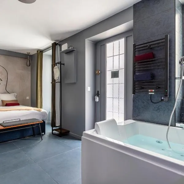 Opéra, Grand Boulevard 9ème, suite avec jacuzzi