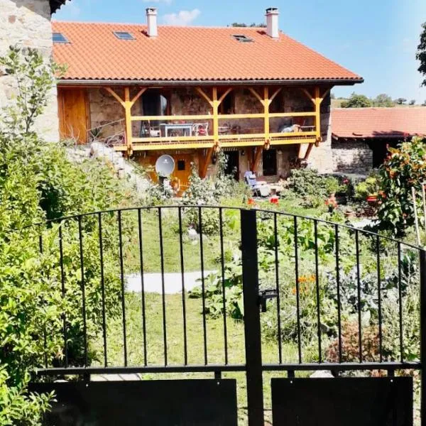 Le Montadou, hotel in Saint-Arcons-de-Barges