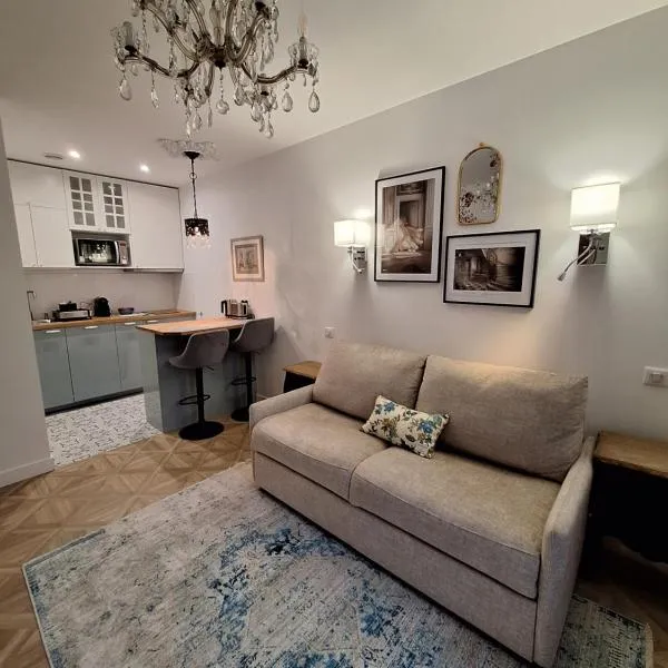L'Annexe de MaLou, hotel in Maisons-Laffitte