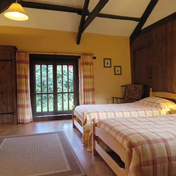 Combe Lancey Farmhouse B&B、クレディトンのホテル